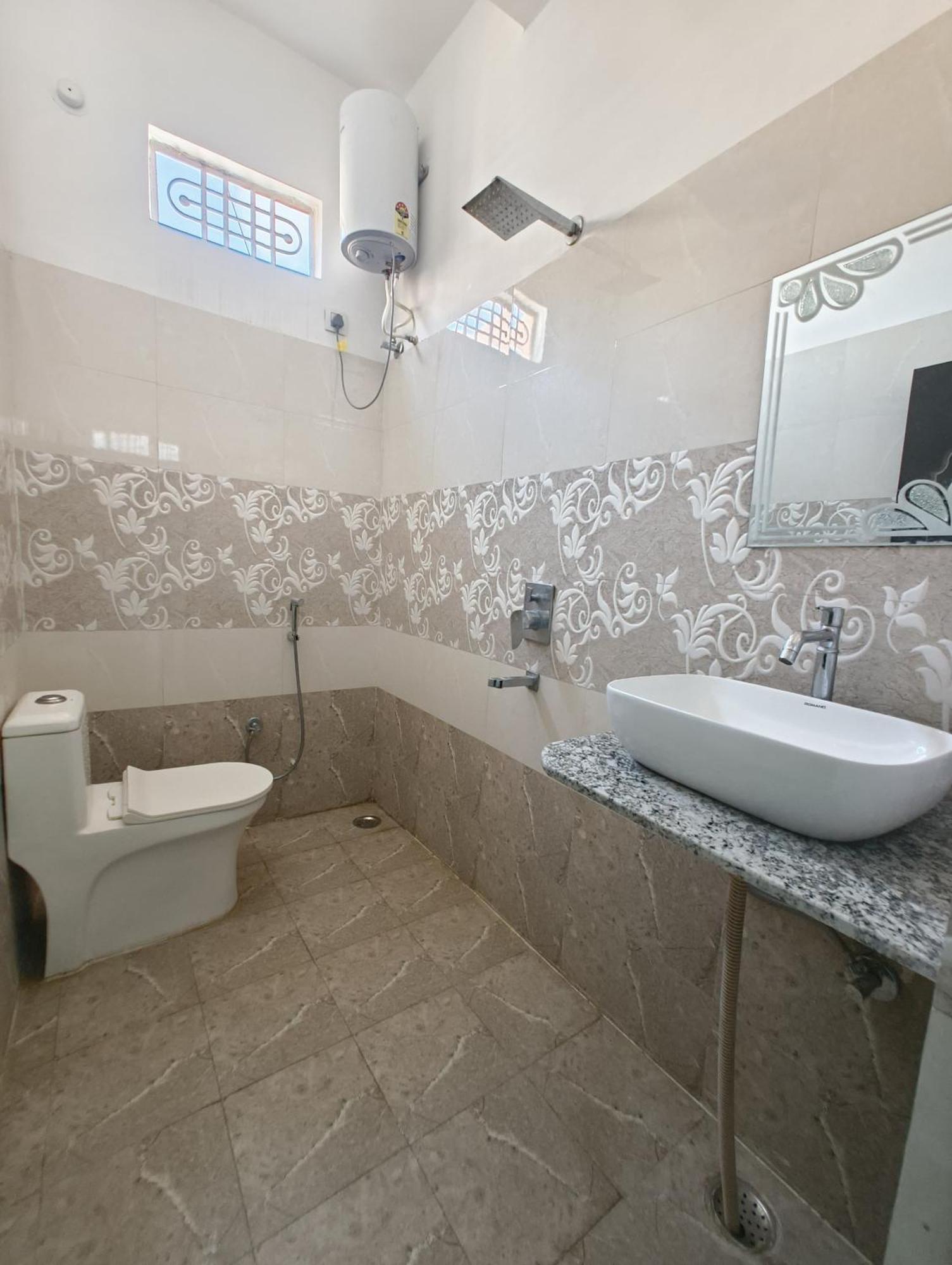 Rising Shemesh Home Stay อุเดเปอร์ ภายนอก รูปภาพ