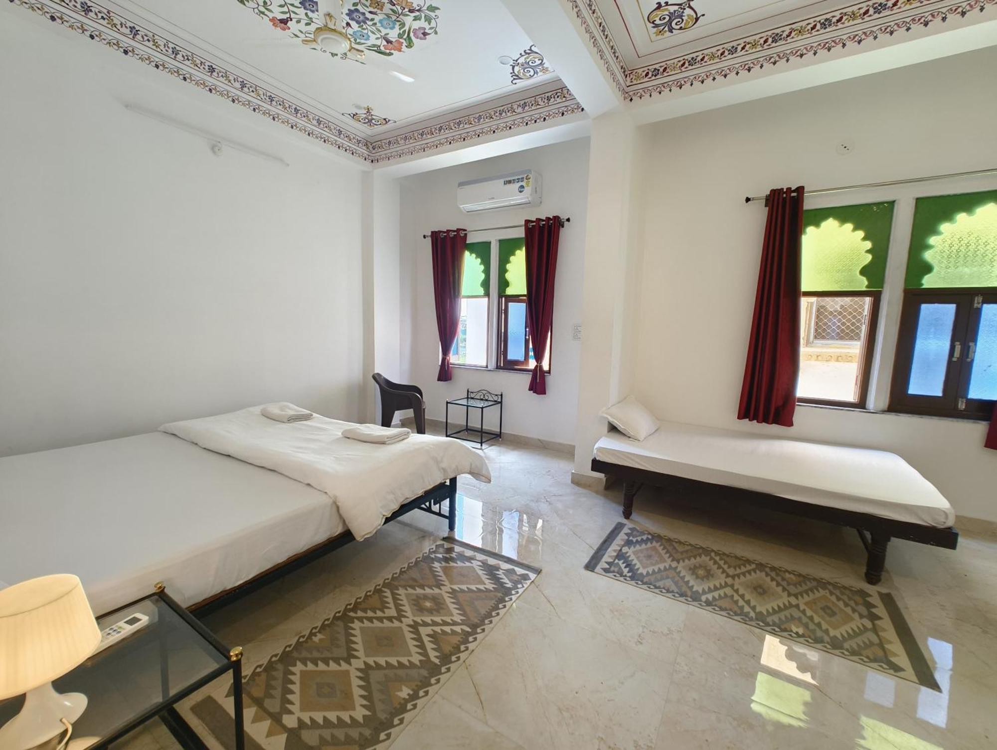 Rising Shemesh Home Stay อุเดเปอร์ ภายนอก รูปภาพ