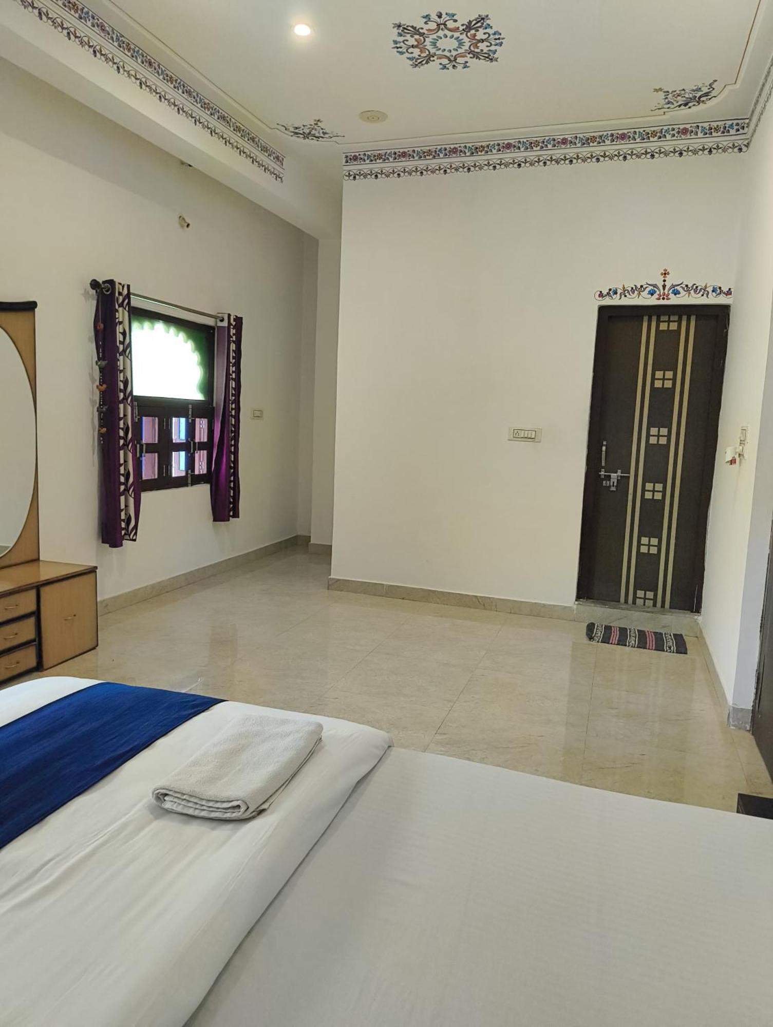 Rising Shemesh Home Stay อุเดเปอร์ ภายนอก รูปภาพ