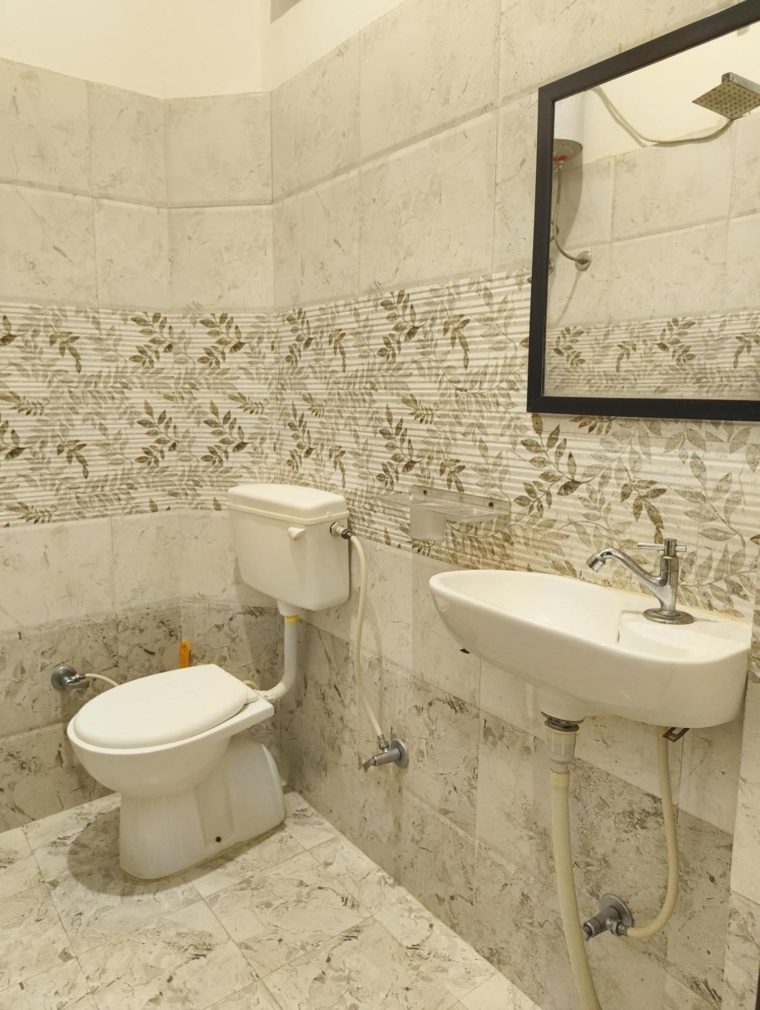 Rising Shemesh Home Stay อุเดเปอร์ ภายนอก รูปภาพ